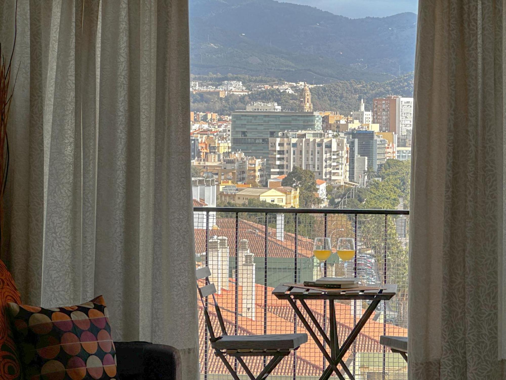 Apartamento Mirador Del Mediterraneo Málaga Dış mekan fotoğraf